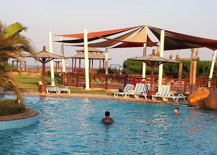 في العين السخنة في قرية بلو باي أسيا عروس السخنة Villa *